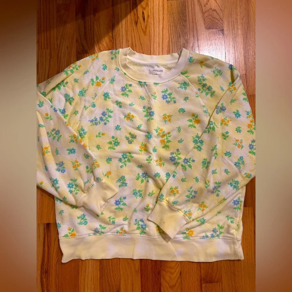 Floral Pale Yellow and Green Sweatshirt - Picture 1 of 2
